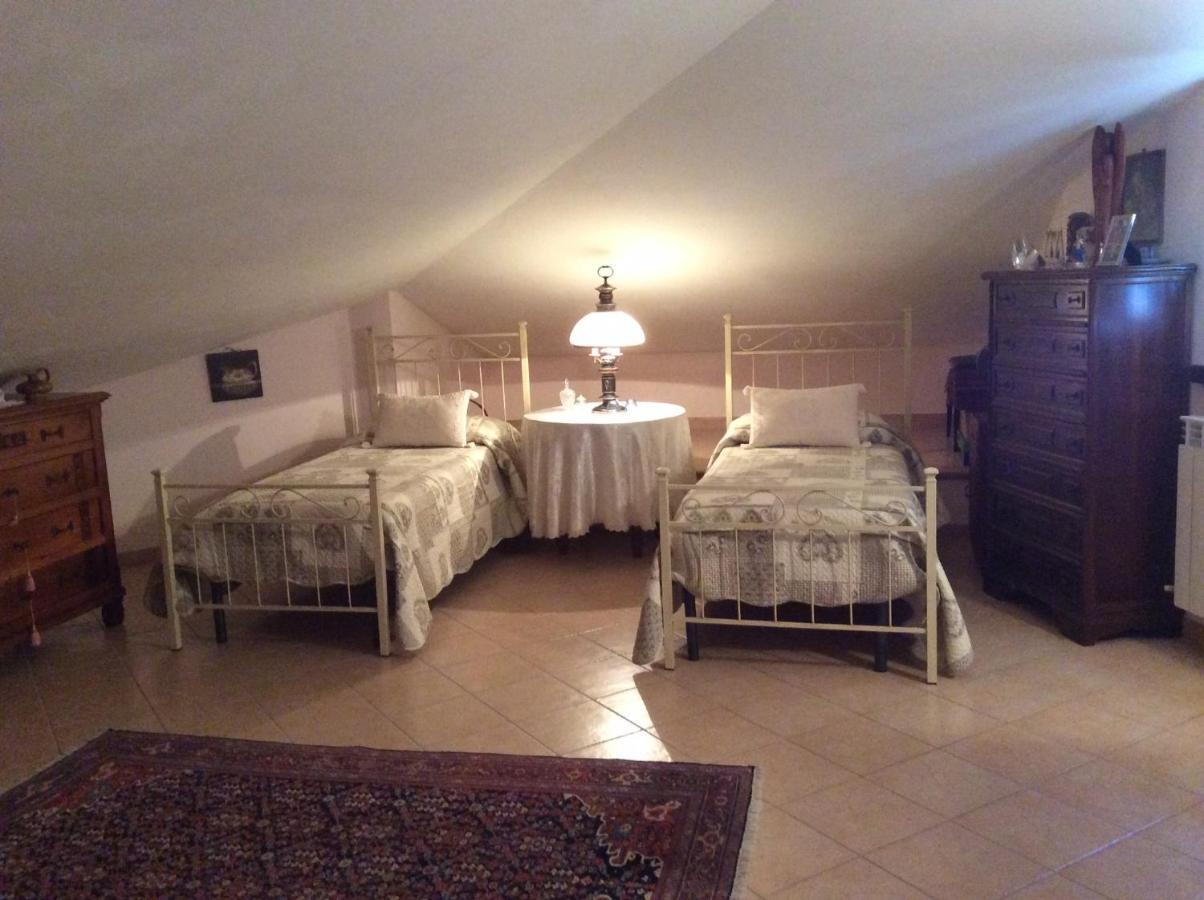 B&B Mikigio Mondavio Екстериор снимка